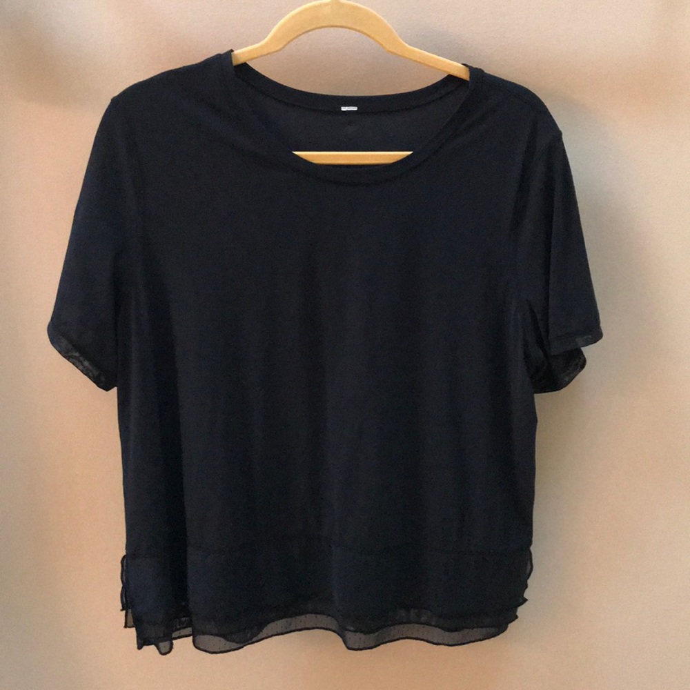Lululemon top